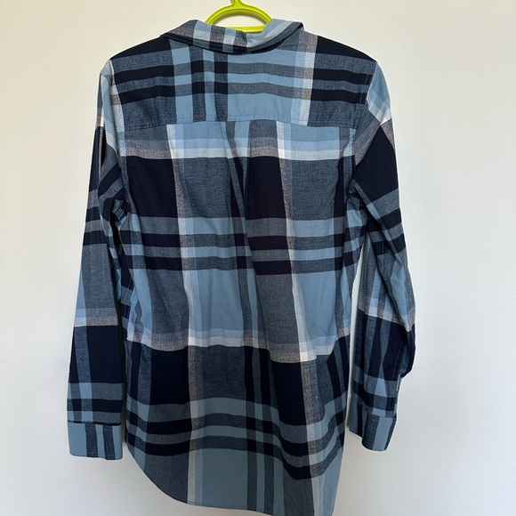 American eagle ladies size medium plaid, long sleeve - Picture 2 of 2
